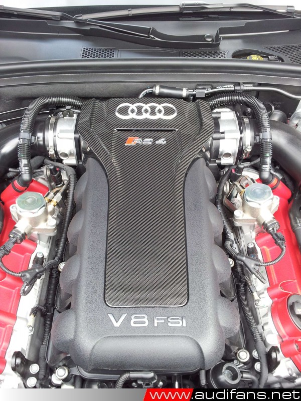 Audi RS4 Engine -photo Copyright audifans.net 2012